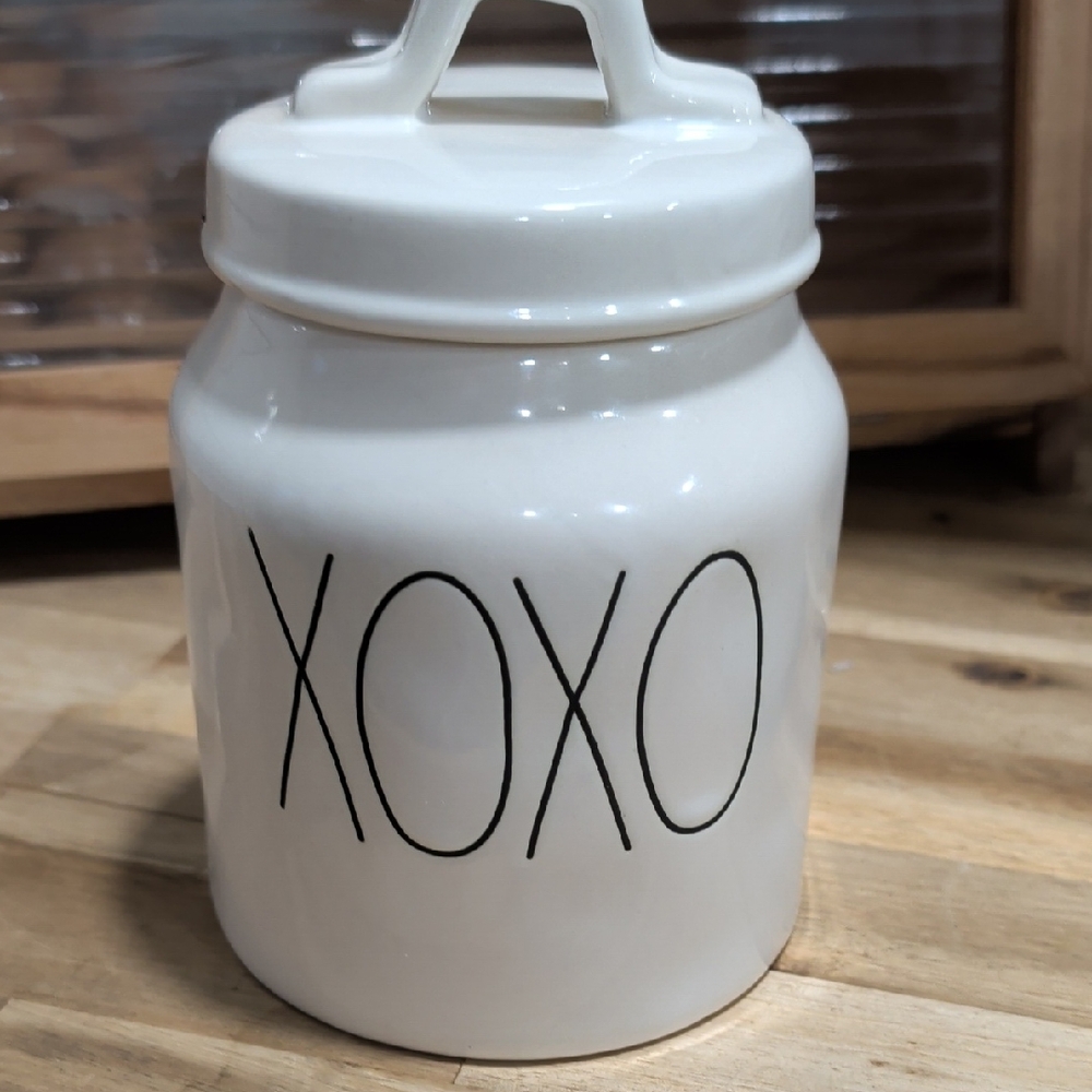 Rae Dunn White XOXO Canister